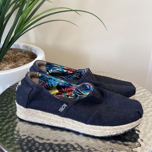 Skechers BOBS Jinx espadrilles wedge canvas shoe